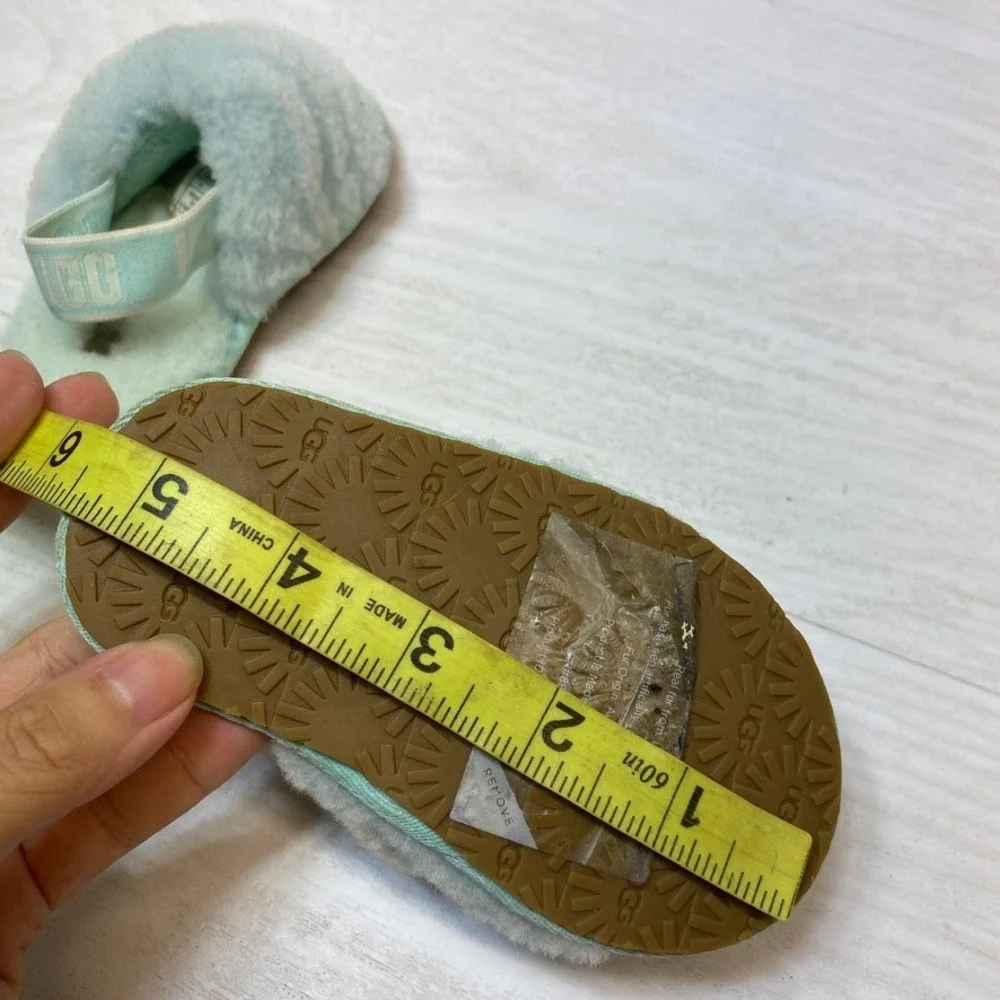 UGG Baby Girls Size 6 Fluff Yeah Slide Slipper Light Blue Sheepskin Backstrap